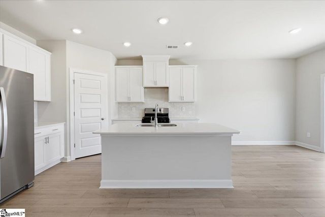 726 Parry Court, Woodruff, SC 29388
