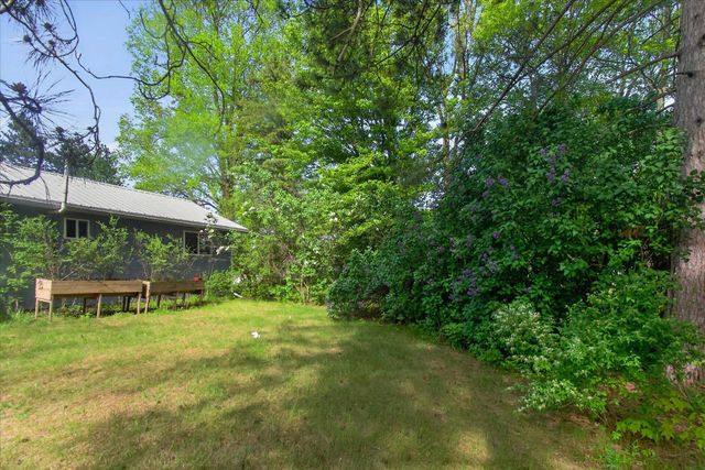 11148 E Howard City Edmore Road, Riverdale, MI 48877
