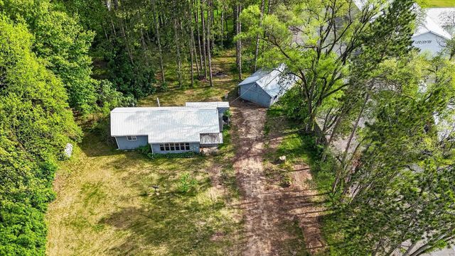 11148 E Howard City Edmore Road, Riverdale, MI 48877