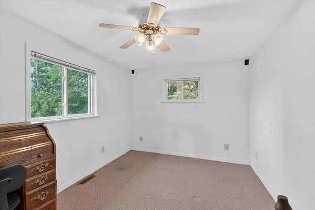 11148 E Howard City Edmore Road, Riverdale, MI 48877