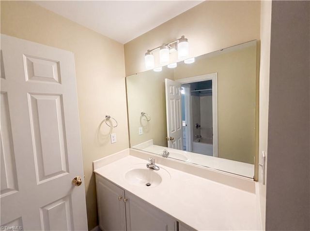 3800 Crosstimbers Drive, Greensboro, NC 27410