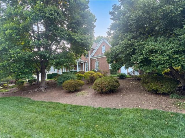 3800 Crosstimbers Drive, Greensboro, NC 27410