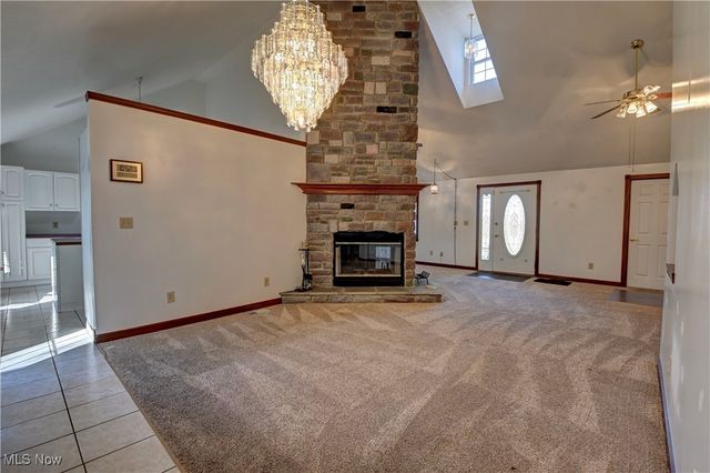 577 May Valley Road SW, New Philadelphia, OH 44663