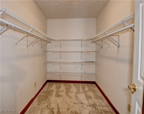 577 May Valley Road SW, New Philadelphia, OH 44663