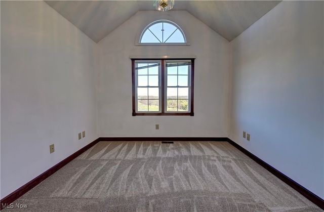 577 May Valley Road SW, New Philadelphia, OH 44663