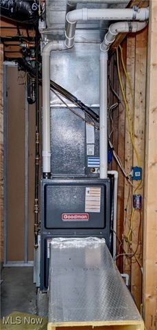 577 May Valley Road SW, New Philadelphia, OH 44663