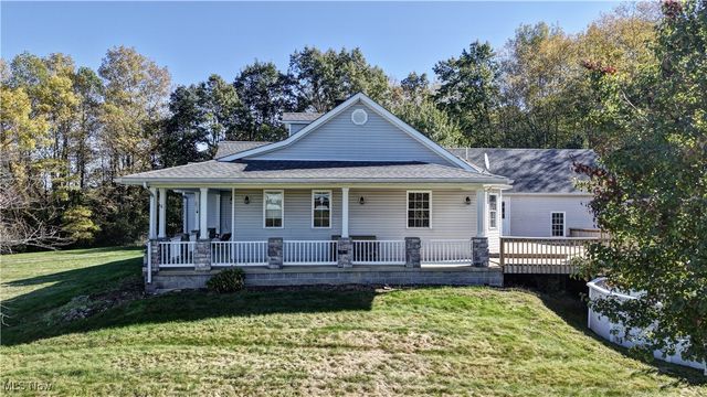 577 May Valley Road SW, New Philadelphia, OH 44663