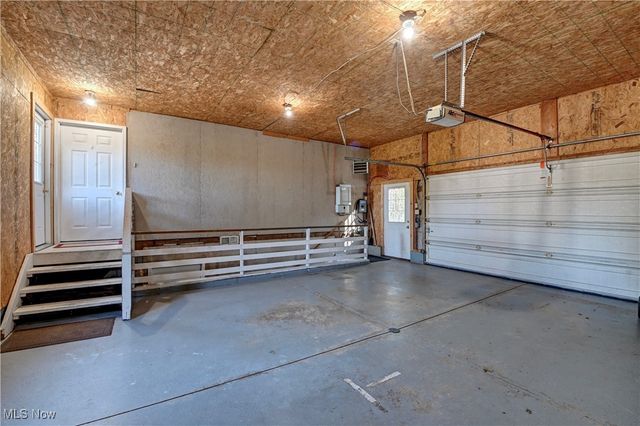 577 May Valley Road SW, New Philadelphia, OH 44663