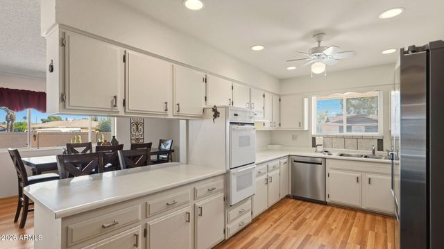 9801 N 101ST Avenue, Sun City, AZ 85351