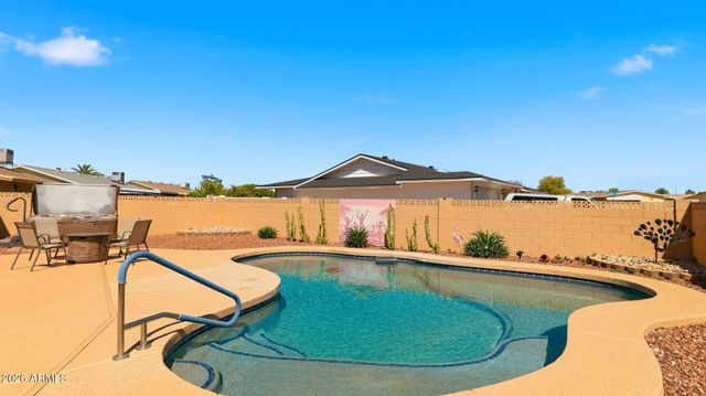 9801 N 101ST Avenue, Sun City, AZ 85351