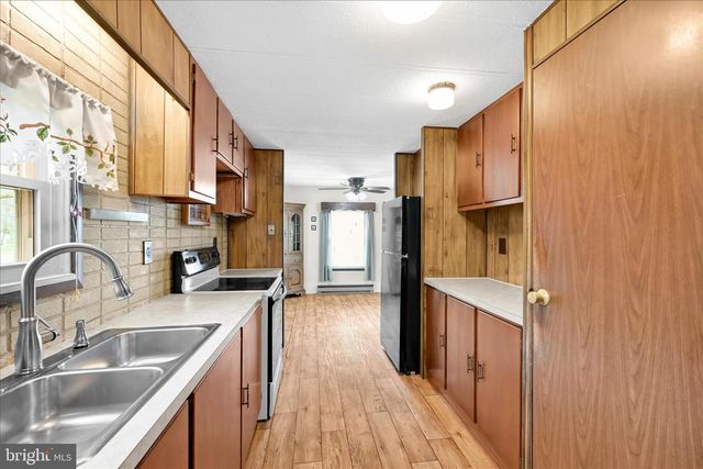 29 CAROL ANN DR, Lebanon, PA 17046