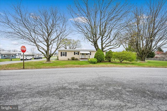 29 CAROL ANN DR, Lebanon, PA 17046