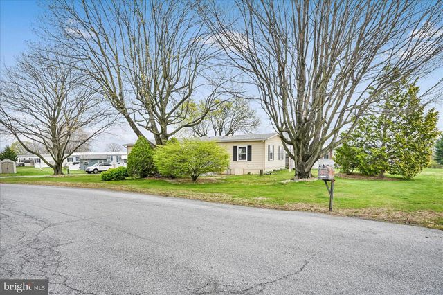 29 CAROL ANN DR, Lebanon, PA 17046
