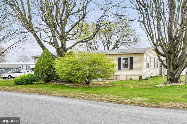 29 CAROL ANN DR, Lebanon, PA 17046