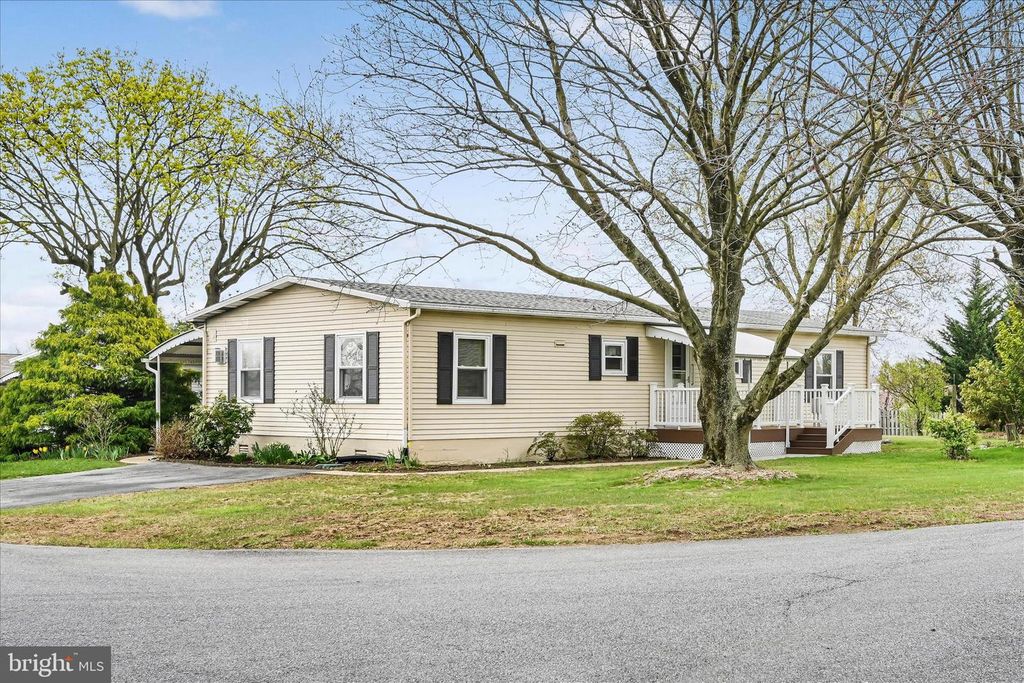 29 CAROL ANN DR, Lebanon, PA 17046