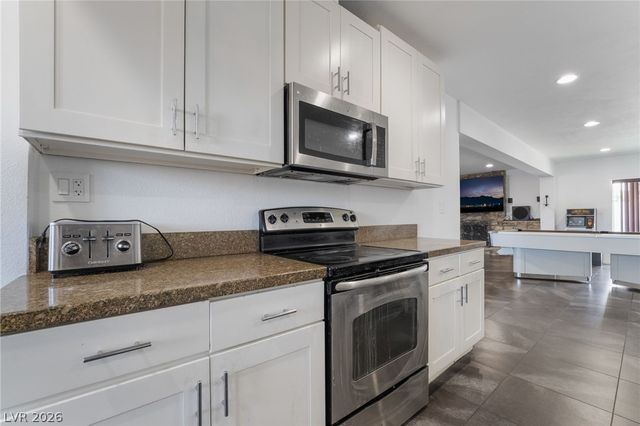 2200 Santa Ynez Drive, Las Vegas, NV 89104