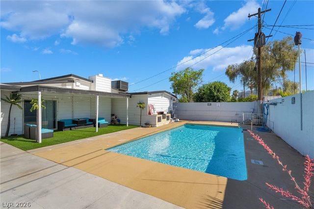 2200 Santa Ynez Drive, Las Vegas, NV 89104