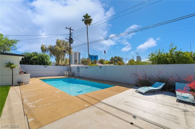 2200 Santa Ynez Drive, Las Vegas, NV 89104