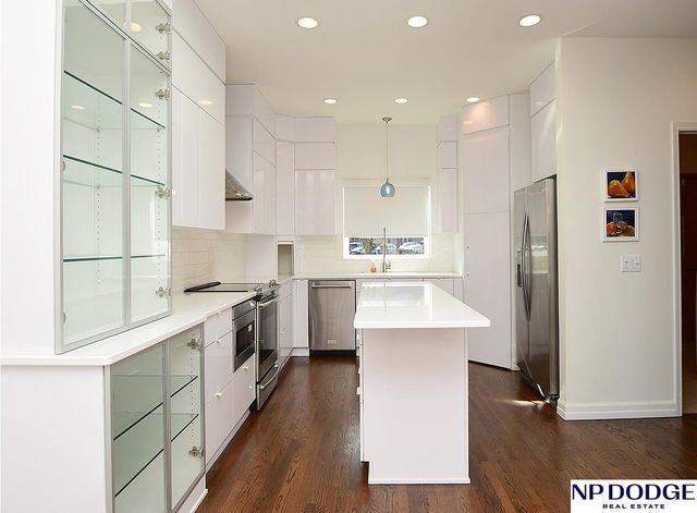 11342 Pine Street, Omaha, NE 68144