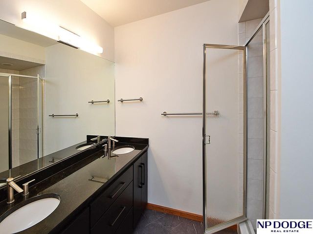 11342 Pine Street, Omaha, NE 68144