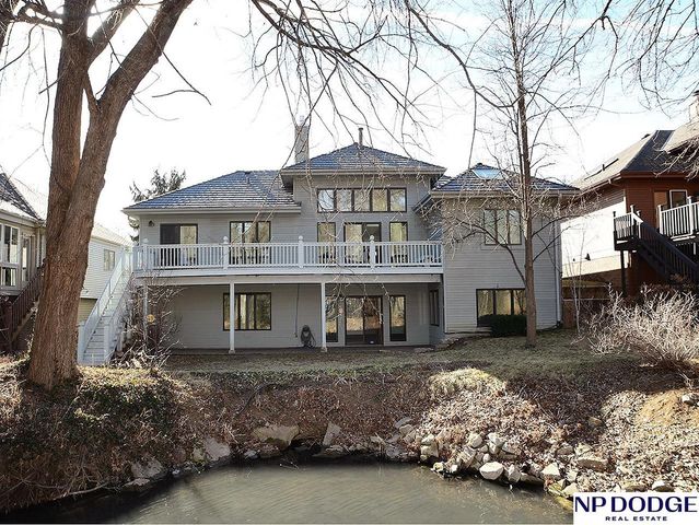 11342 Pine Street, Omaha, NE 68144