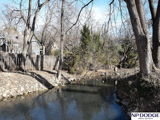 11342 Pine Street, Omaha, NE 68144