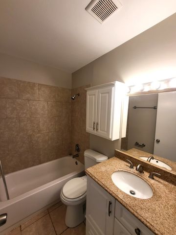 18455 W Meadow Lane, Gurnee, IL 60031