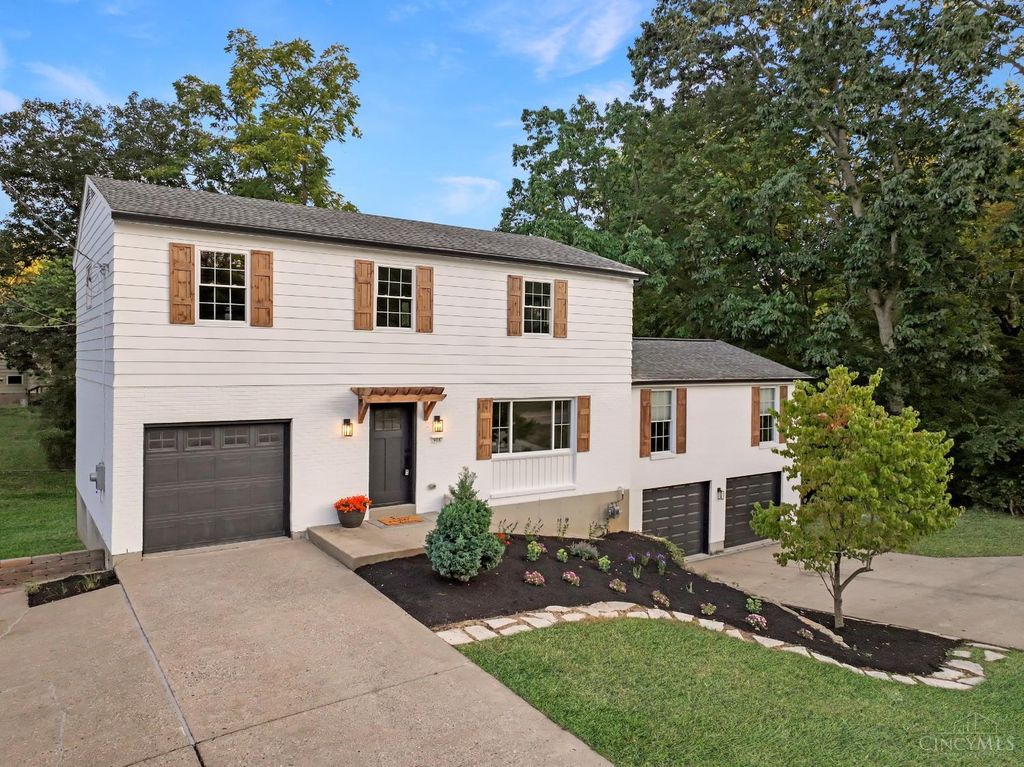 966 Sutton Road, Anderson Twp, OH 45230