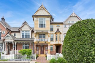 4147 Royal Mews Circle 204, Naperville, IL 60564