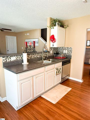 608 Sydney Court, Simpsonville, SC 29680