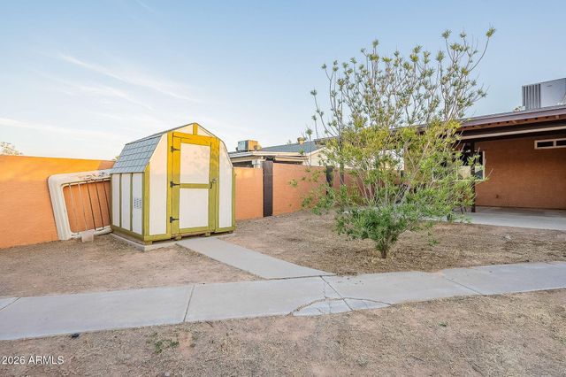 1022 W Apollo Avenue, Tempe, AZ 85283