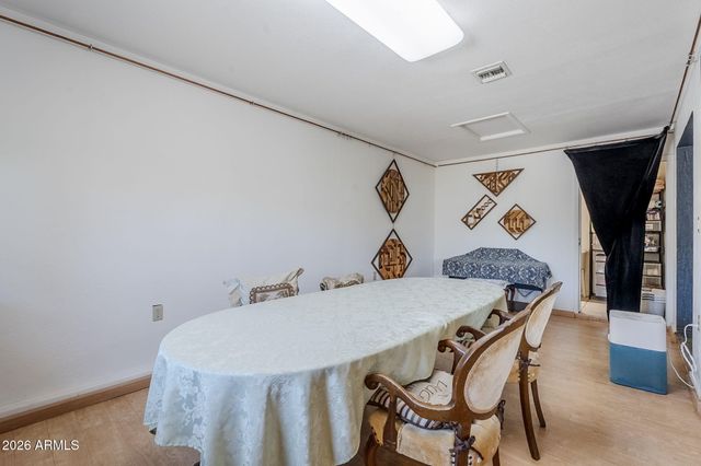 1022 W Apollo Avenue, Tempe, AZ 85283