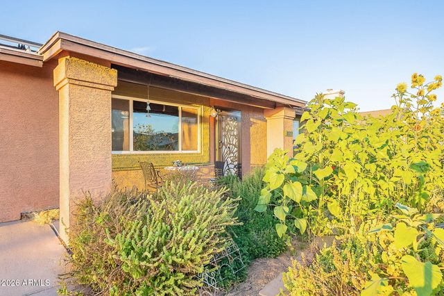 1022 W Apollo Avenue, Tempe, AZ 85283
