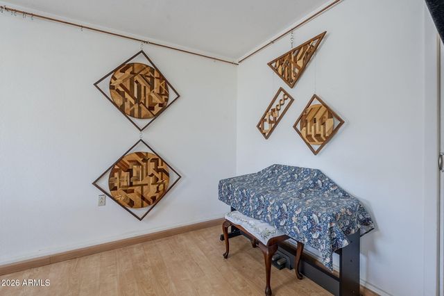 1022 W Apollo Avenue, Tempe, AZ 85283