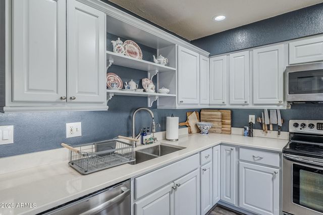 1022 W Apollo Avenue, Tempe, AZ 85283