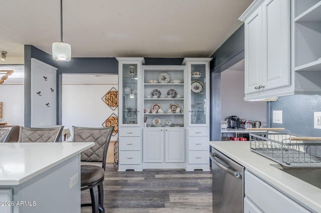 1022 W Apollo Avenue, Tempe, AZ 85283