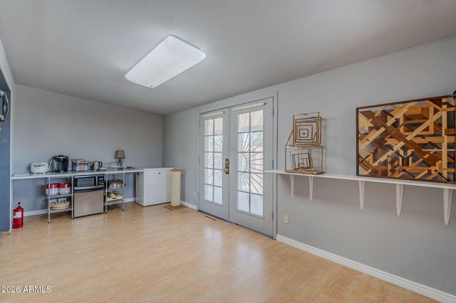 1022 W Apollo Avenue, Tempe, AZ 85283