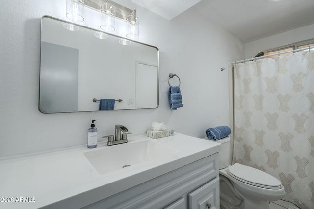1022 W Apollo Avenue, Tempe, AZ 85283