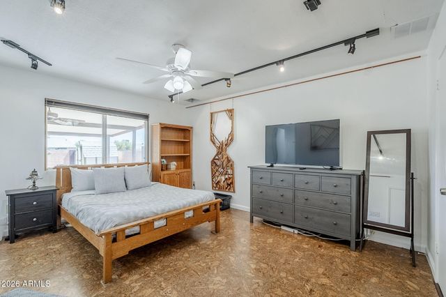 1022 W Apollo Avenue, Tempe, AZ 85283