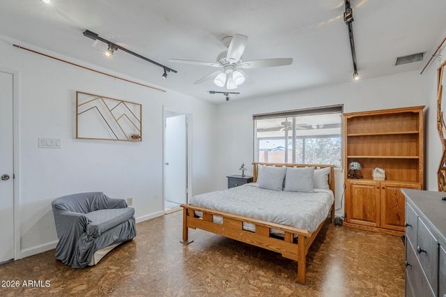 1022 W Apollo Avenue, Tempe, AZ 85283
