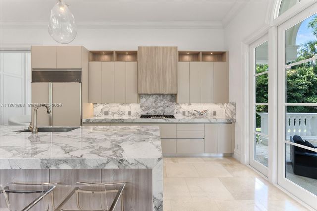 26 Tahiti Beach Island Road, Coral Gables, FL 33143