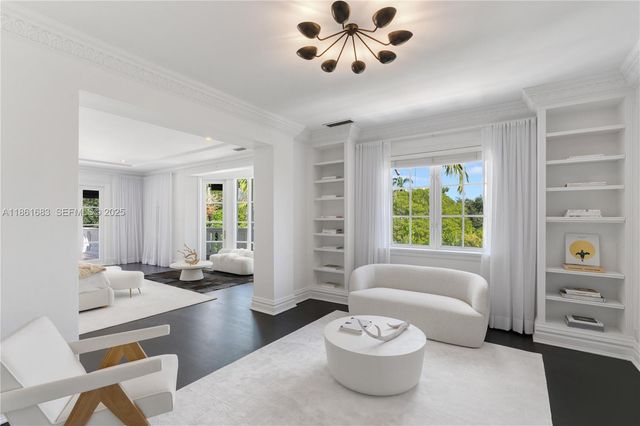 26 Tahiti Beach Island Road, Coral Gables, FL 33143