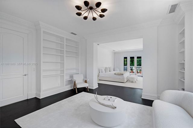 26 Tahiti Beach Island Road, Coral Gables, FL 33143