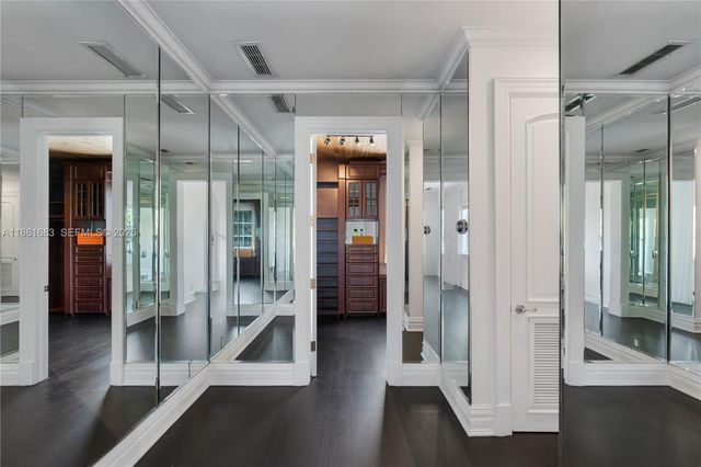 26 Tahiti Beach Island Road, Coral Gables, FL 33143