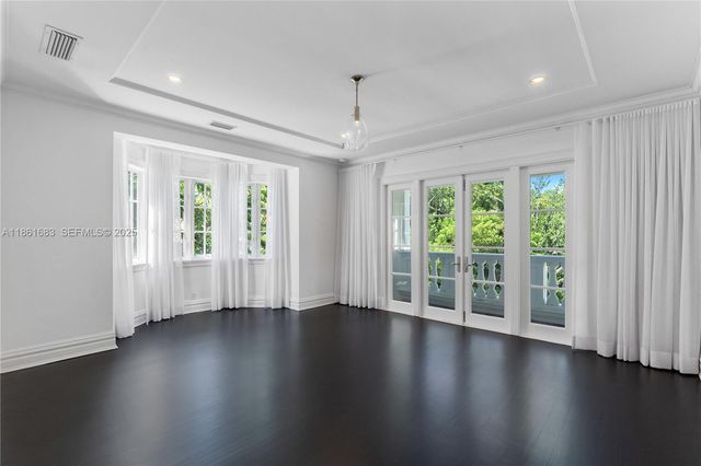 26 Tahiti Beach Island Road, Coral Gables, FL 33143