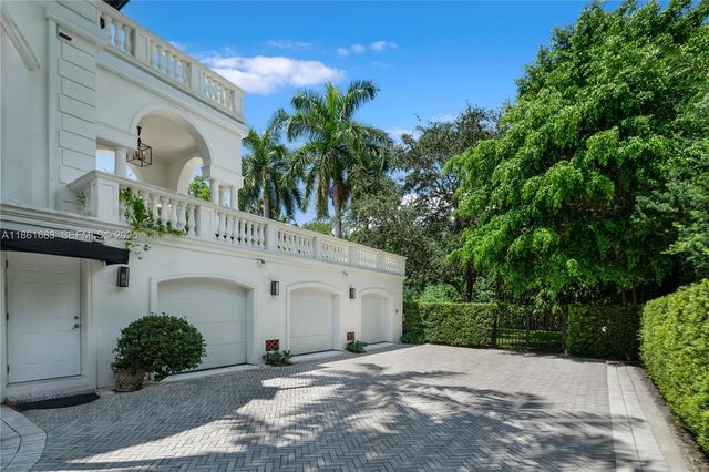 26 Tahiti Beach Island Road, Coral Gables, FL 33143