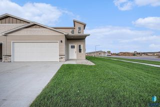 6201 S Ruby Jean Pl Place, Sioux Falls, SD 57108