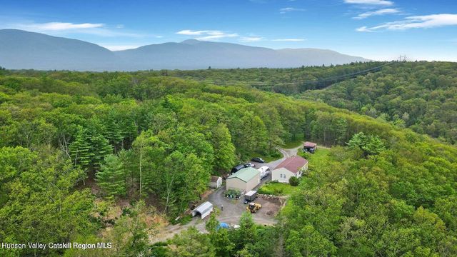 199 Echo Hill Road, Saugerties, NY 12477
