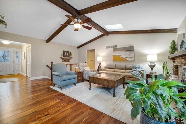 10 Lake Port Court, St Peters, MO 63376