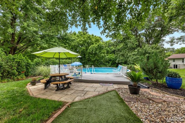 10 Lake Port Court, St Peters, MO 63376